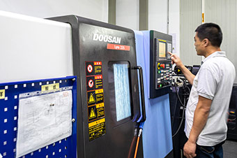 Doosan-Lathe.jpg